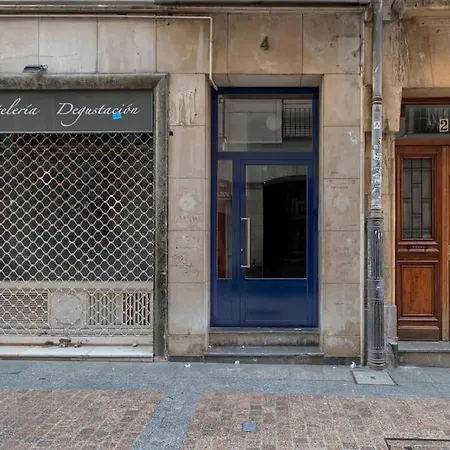 Tenderia Mercado Ribera Old Town